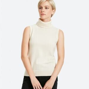 Theory Cream Sleeveless Mock Neck Sweater 100% Cashmere, Minimalist, Classic PS